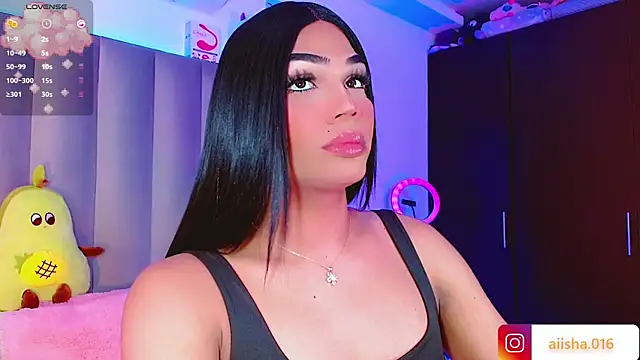 Snapshot of AiishaRose chatting on 03.09.25 AiishaRose online show from 03.09.25