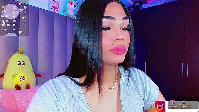 Snapshot of AiishaRose chatting on 03.21.25 AiishaRose online show from 03.21.25