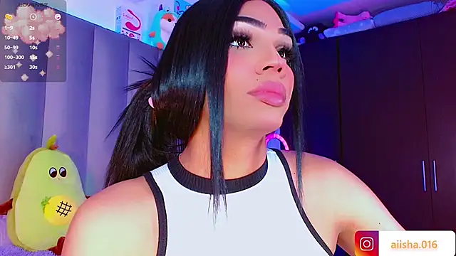 Snapshot of AiishaRose chatting on 03.22.25 AiishaRose online show from 03.22.25