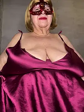 mariannecox online show from 01.08.25