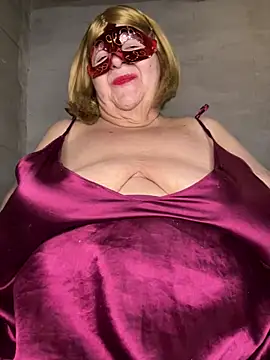 mariannecox online show from 01.08.25