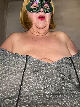 mariannecox online show from 02.12.25