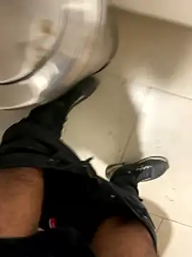 Snapshot of par_0111 chatting on 01.13.26 par 0111 online show from 01.13.26