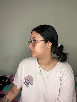 Snapshot of Annya-sweet chatting on 12.05.24 Annya-sweet online show from 12.05.24