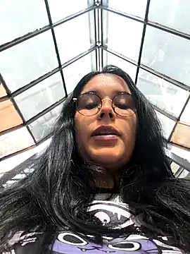 Snapshot of Annya-sweet chatting on 09.15.25 Annya-sweet online show from 09.15.25