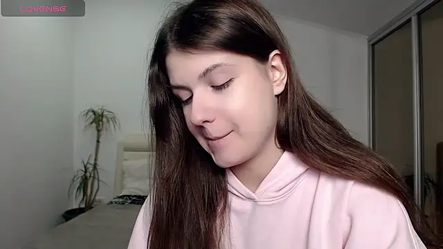 Snapshot of SayMeow_ chatting on 02.05.25 SayMeow online show from 02.05.25