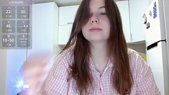 Snapshot of SayMeow_ chatting on 11.11.25 SayMeow online show from 11.11.25