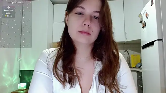 Snapshot of SayMeow_ chatting on 11.13.25 SayMeow online show from 11.13.25