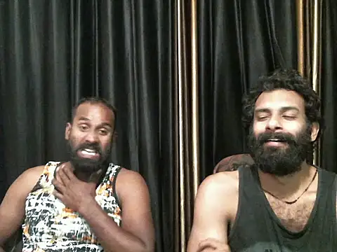 Snapshot of indian2 chatting on 03.11.25 indian2 online show from 03.11.25