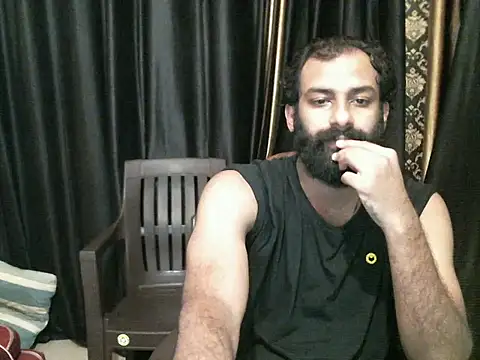 Snapshot of indian2 chatting on 03.13.25 indian2 online show from 03.13.25