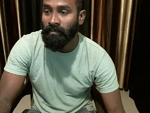 Snapshot of indian2 chatting on 10.12.25 indian2 online show from 10.12.25