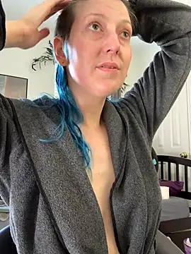 MissCumberdale online show from 01.11.25