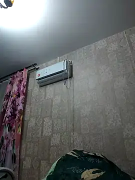 Snapshot of EffectFiona chatting on 02.22.26 EffectFiona online show from 02.22.26