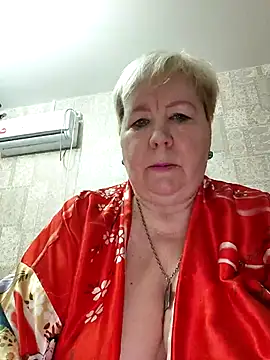 Snapshot of EffectFiona chatting on 02.27.26 EffectFiona online show from 02.27.26