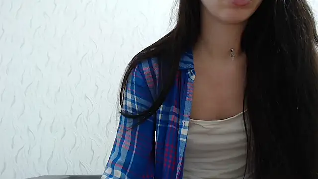 HoneyWiles online show from 12.10.24