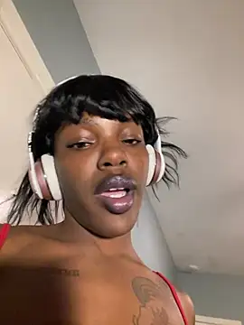 Snapshot of wishwashhy22 chatting on 02.16.25 wishwashhy22 online show from 02.16.25