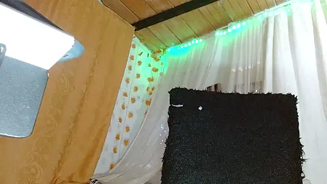 Snapshot of angel_bonbom chatting on 02.18.26 angel bonbom online show from 02.18.26