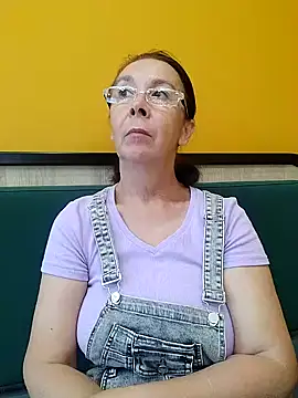 Snapshot of Celine_Faer1 chatting on 07.18.26 Celine Faer1 online show from 07.18.26