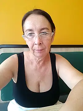 Snapshot of Celine_Faer1 chatting on 07.21.26 Celine Faer1 online show from 07.21.26