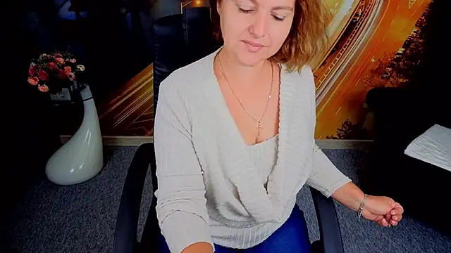 Snapshot of EmmaxPark chatting on 10.01.25 EmmaxPark online show from 10.01.25