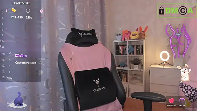 AnnyHoney  online show from 10.14.25