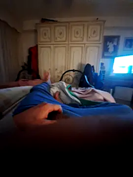 Snapshot of cazzoinfiga chatting on 01.11.25 cazzoinfiga online show from 01.11.25