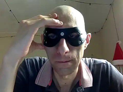 HandsomeAlfie online show from 12.18.24