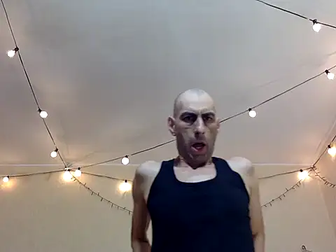 HandsomeAlfie online show from 09.18.25