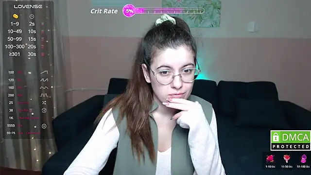 Aminabeatris online show from 12.18.25