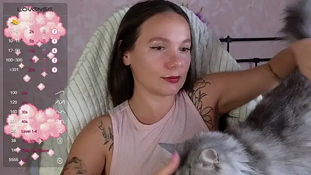 lil luna x online show from 06.14.26
