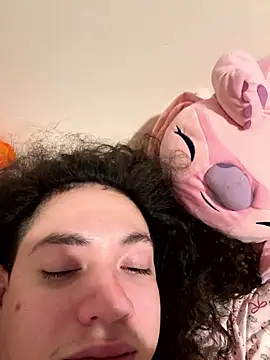 Snapshot of LiverandBrat77 chatting on 01.14.26 LiverandBrat77 online show from 01.14.26