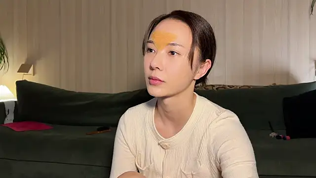 Snapshot of grandeeney chatting on 11.14.25 grandeeney online show from 11.14.25