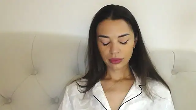 Mika Gold online show from 09.11.25