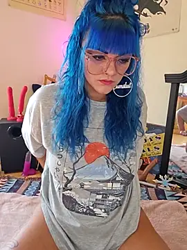 Snapshot of anyalikestosuck chatting on 09.24.25 anyalikestosuck online show from 09.24.25