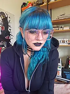 Snapshot of anyalikestosuck chatting on 11.10.25 anyalikestosuck online show from 11.10.25