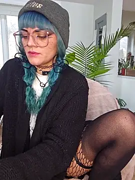 Snapshot of anyalikestosuck chatting on 11.27.25 anyalikestosuck online show from 11.27.25