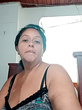 Snapshot of Titouminerve chatting on 09.17.25 Titouminerve online show from 09.17.25