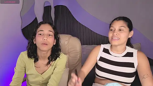 hot little bunny online show from 04.29.26