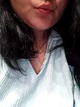 Snapshot of Doll_Nepali chatting on 12.15.25 Doll Nepali online show from 12.15.25