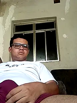 Snapshot of Novin18RJ chatting on 02.20.25 Novin18RJ online show from 02.20.25