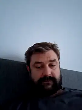 Snapshot of Benji89 chatting on 10.06.25 Benji89 online show from 10.06.25