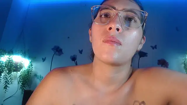 DaMikaela  online show from 03.11.25