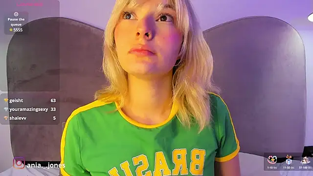 Ania jones online show from 12.26.24