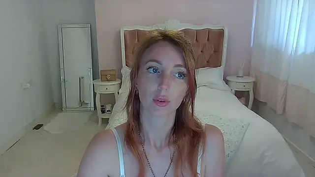 Red firesquirt online show from 06.30.26