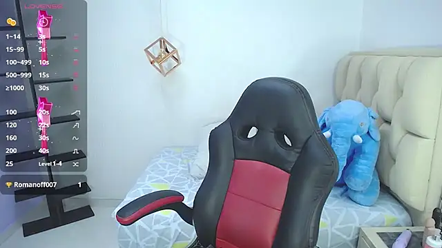 LORENADAVIES online show from 03.11.25