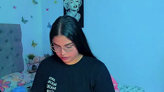 mabellfox online show from 12.10.24