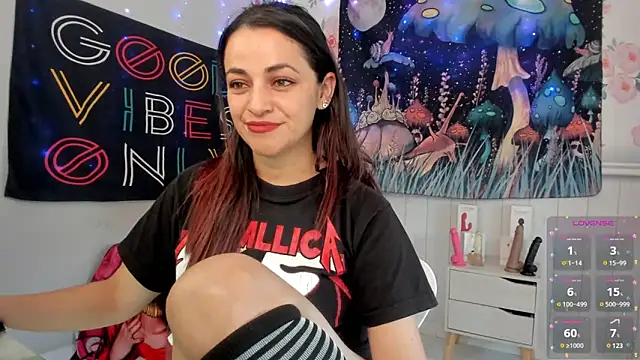 LovelyAzucena online show from 02.28.25