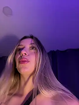 Snapshot of mari_ana02 chatting on 01.18.26 mari ana02 online show from 01.18.26