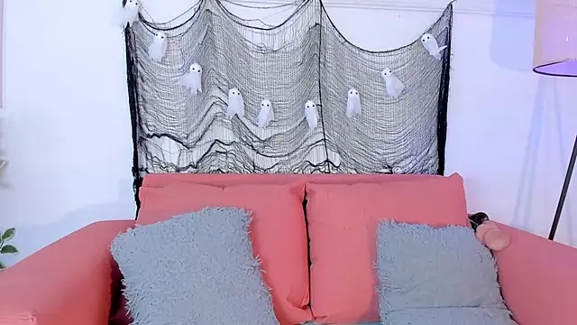 Snapshot of alanismorgan chatting on 10.27.25 alanismorgan online show from 10.27.25