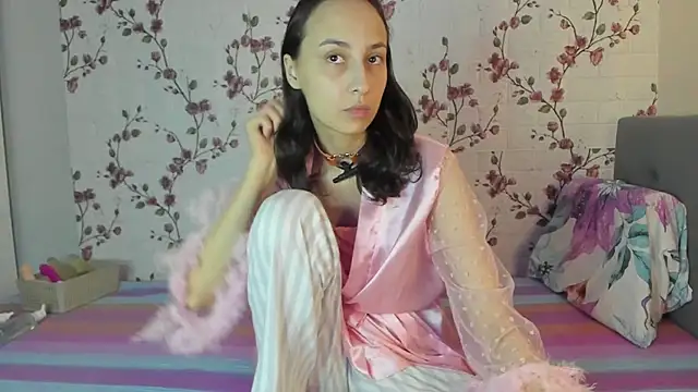 Alisagold90 online show from 10.17.25